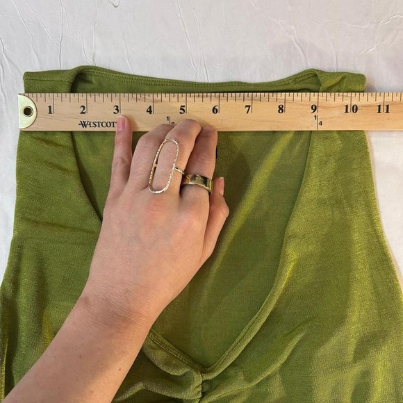 NAKED WARDOBE Ruched V Neck Sleeveless Crop Top Green Size S / M - Picture 6 of 8
